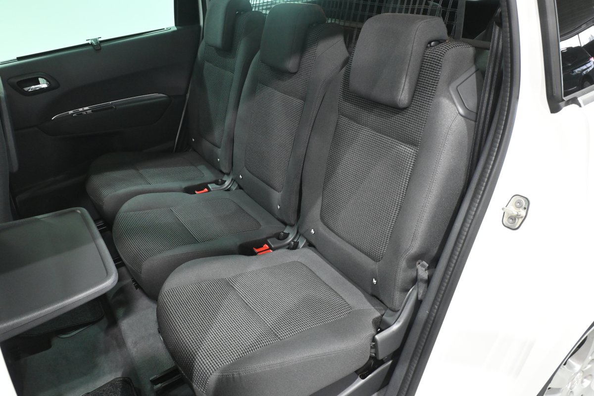 Foto Peugeot 5008 12