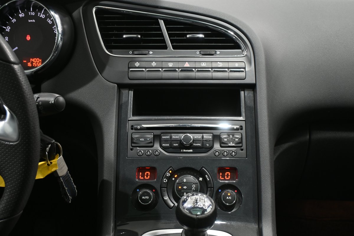 Foto Peugeot 5008 16
