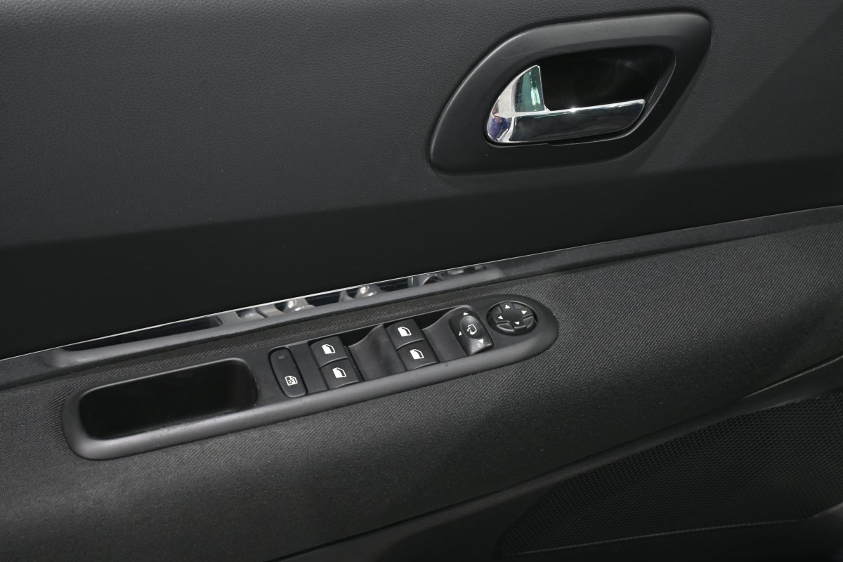 Foto Peugeot 5008 31