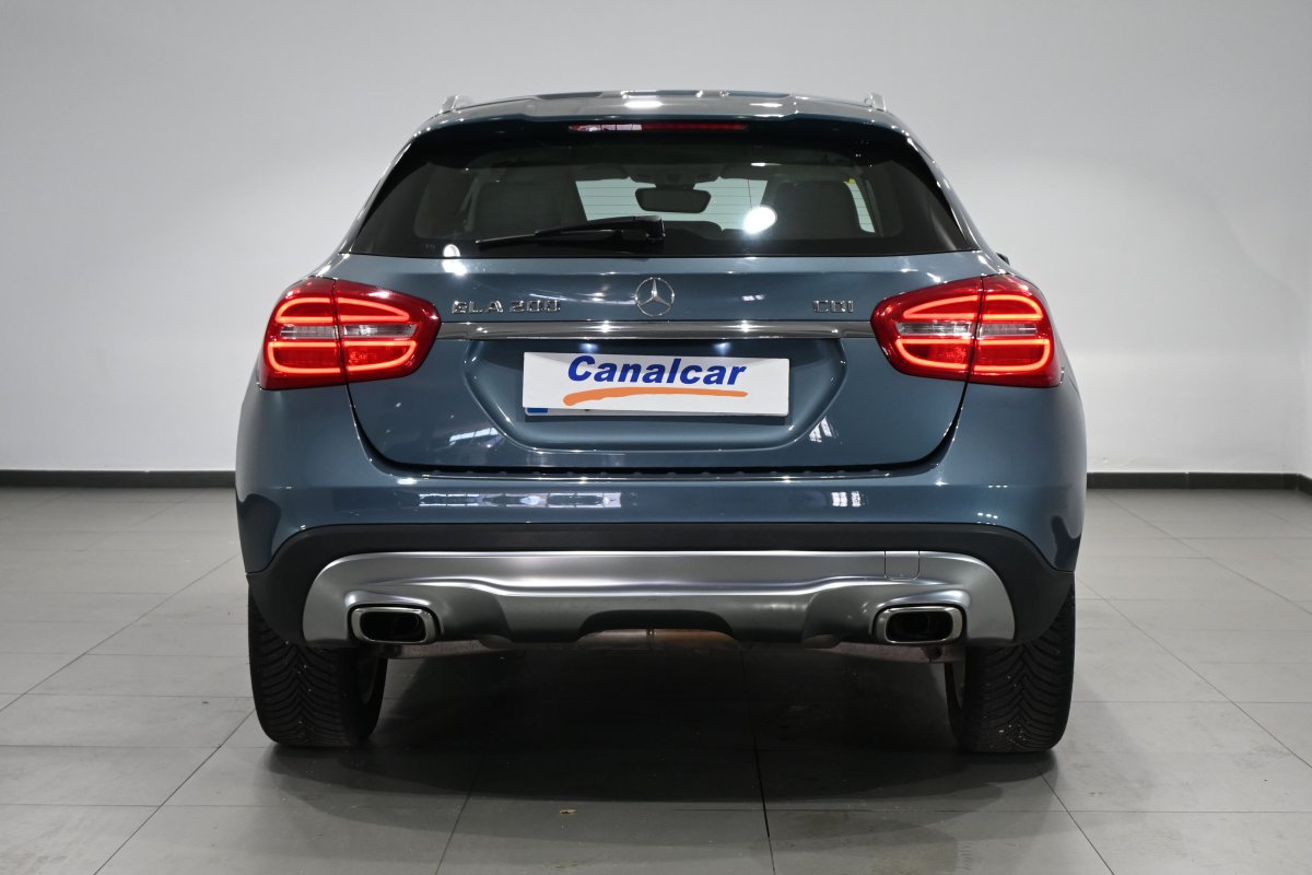 Foto Mercedes-Benz GLA 5