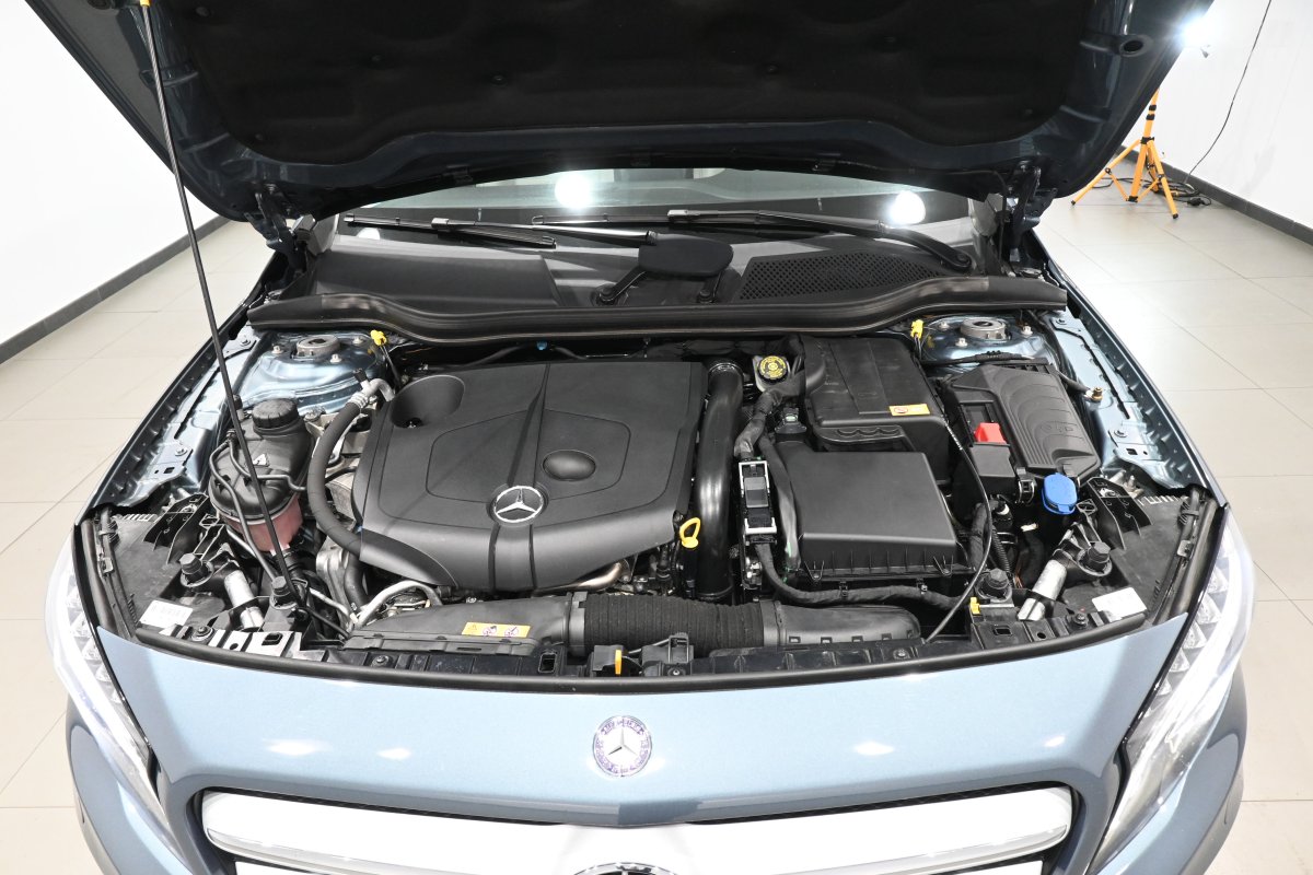 Foto Mercedes-Benz GLA 7