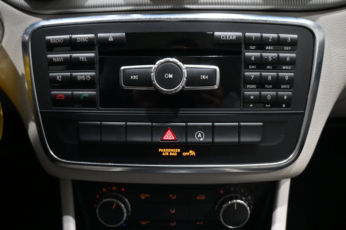 Foto Mercedes-Benz GLA 17