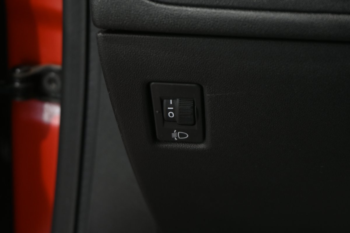 Foto Peugeot 208 28