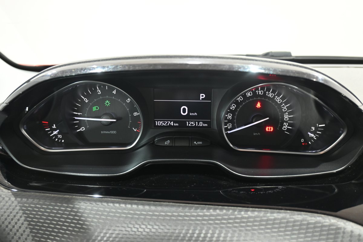 Foto Peugeot 208 13