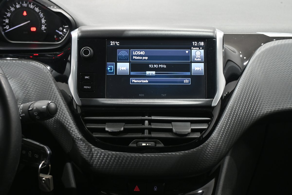 Foto Peugeot 208 14