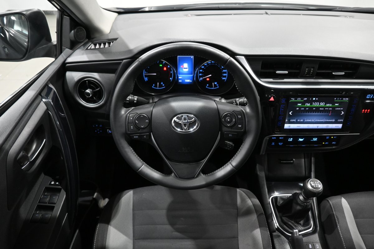 Foto Toyota Auris 19