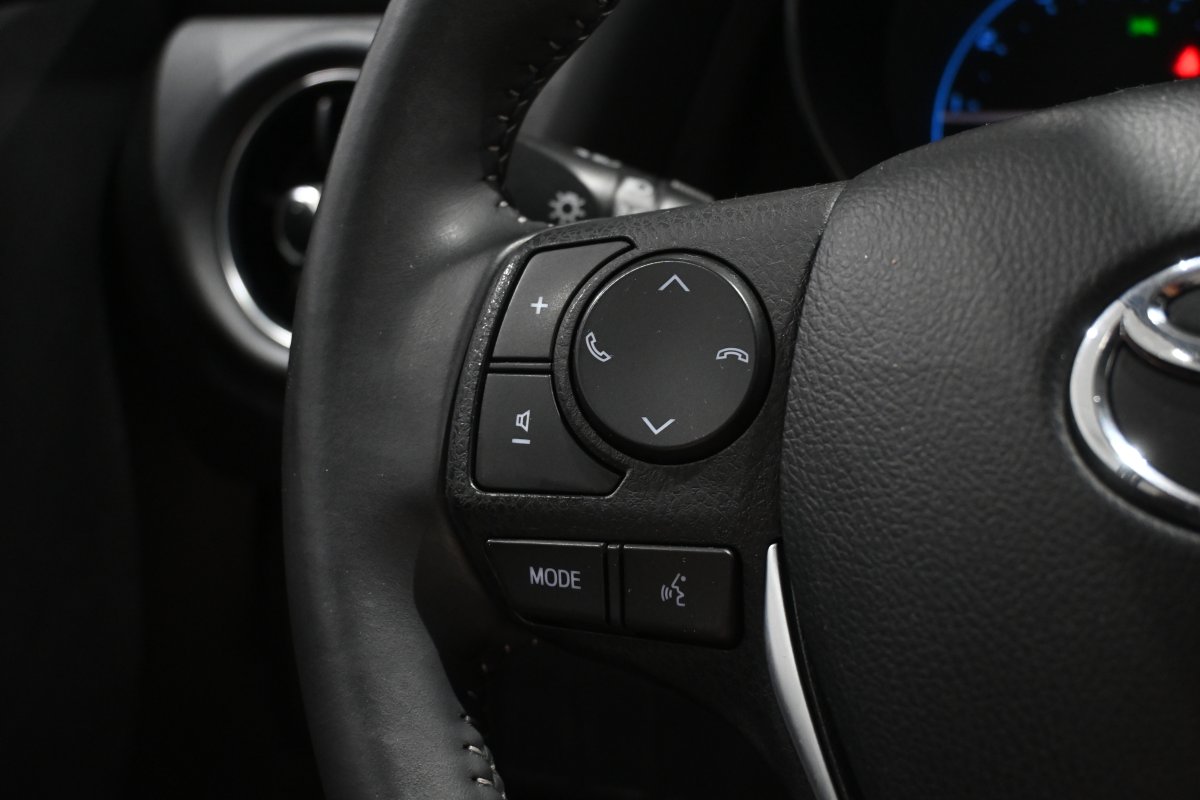 Foto Toyota Auris 23