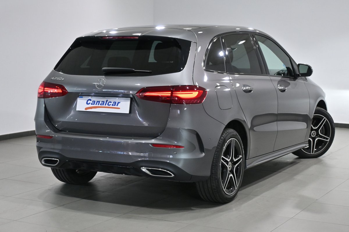 Foto Mercedes-Benz Clase 5