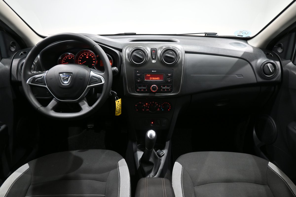 Foto Dacia Sandero 16
