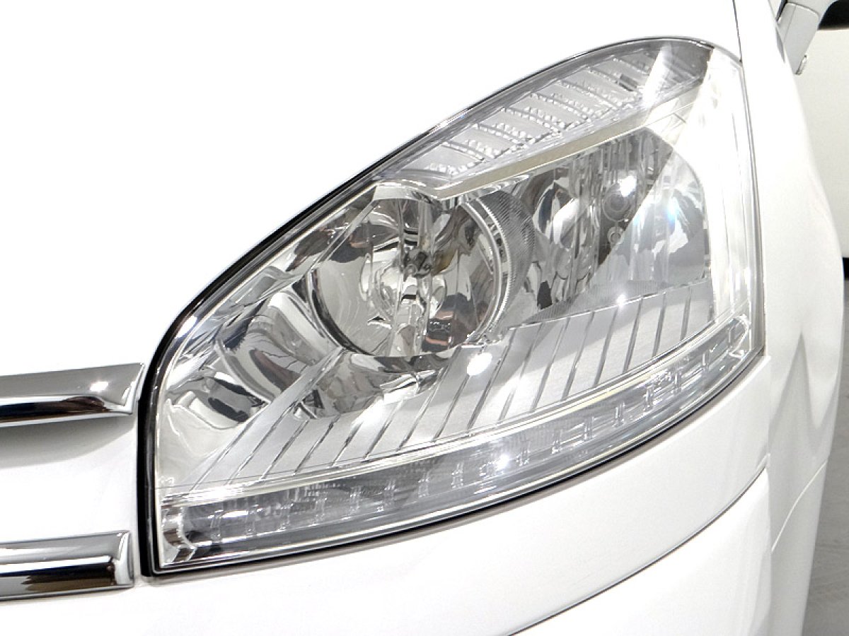 Foto Citroen Grand C4 Picasso 22