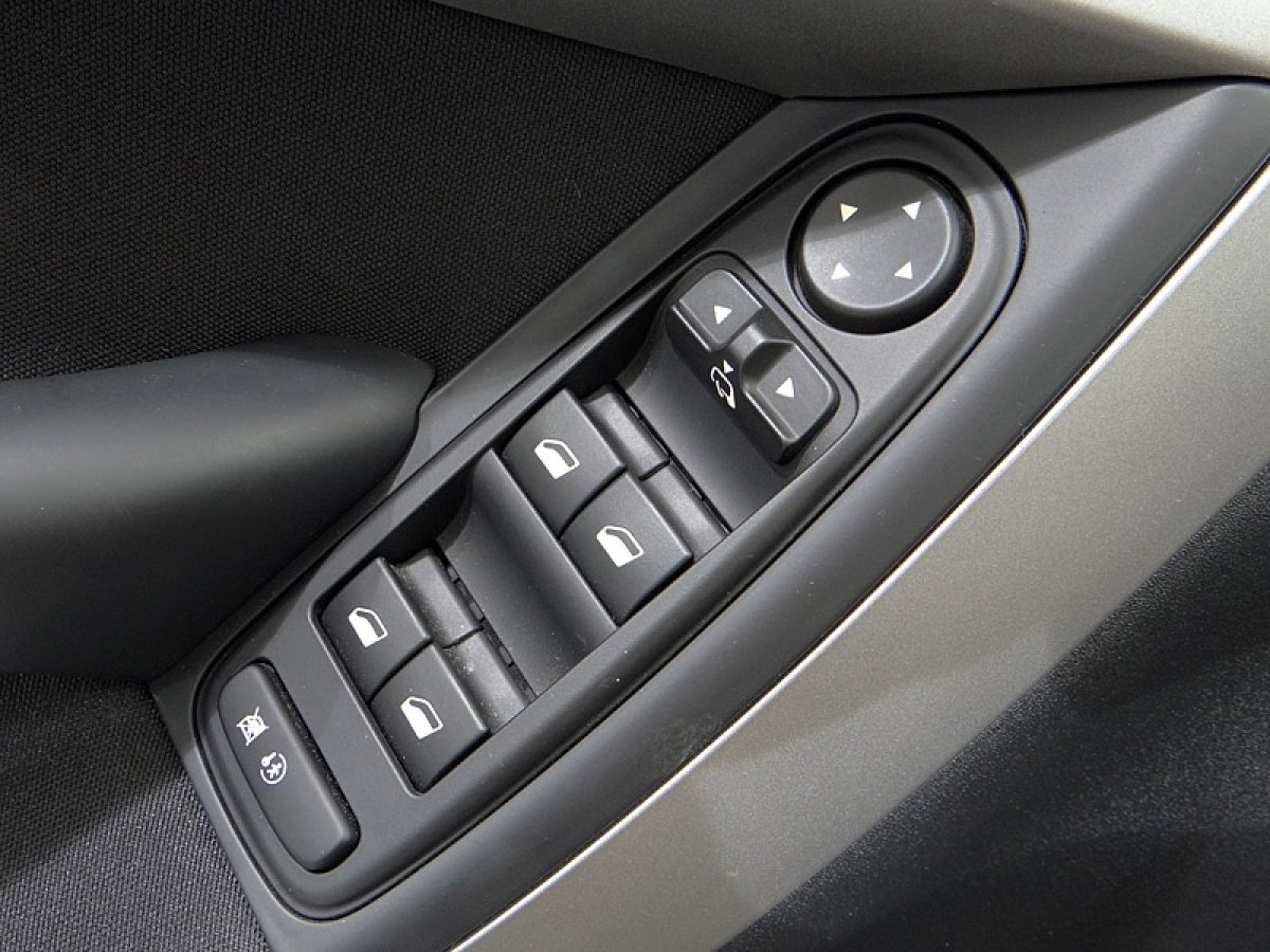 Foto Citroen Grand C4 Picasso 35