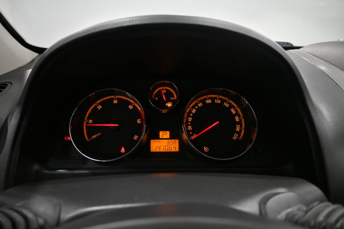 Foto Opel Antara 14