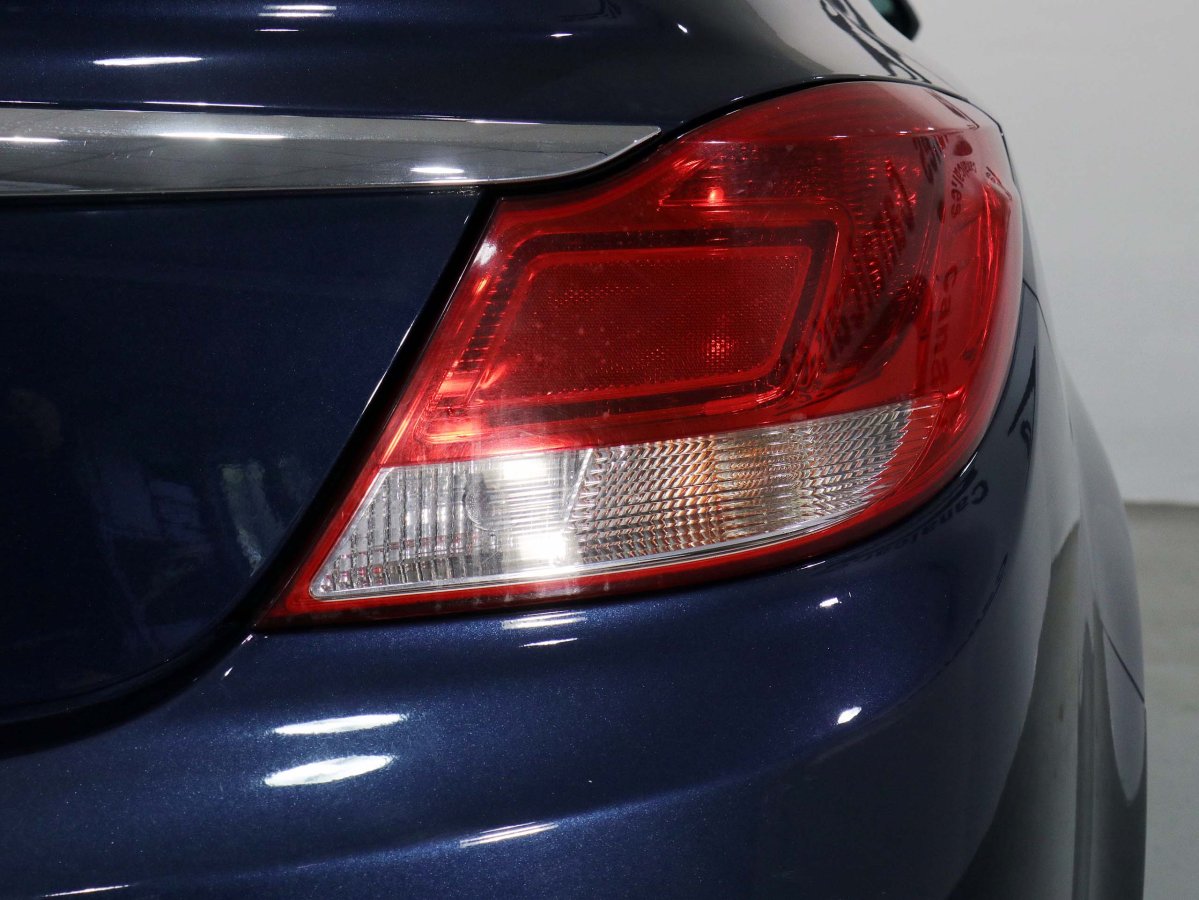 Foto Opel Insignia 10
