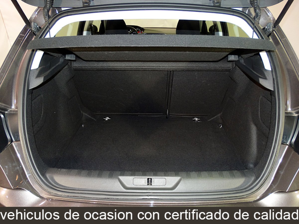 Foto Peugeot 308 8