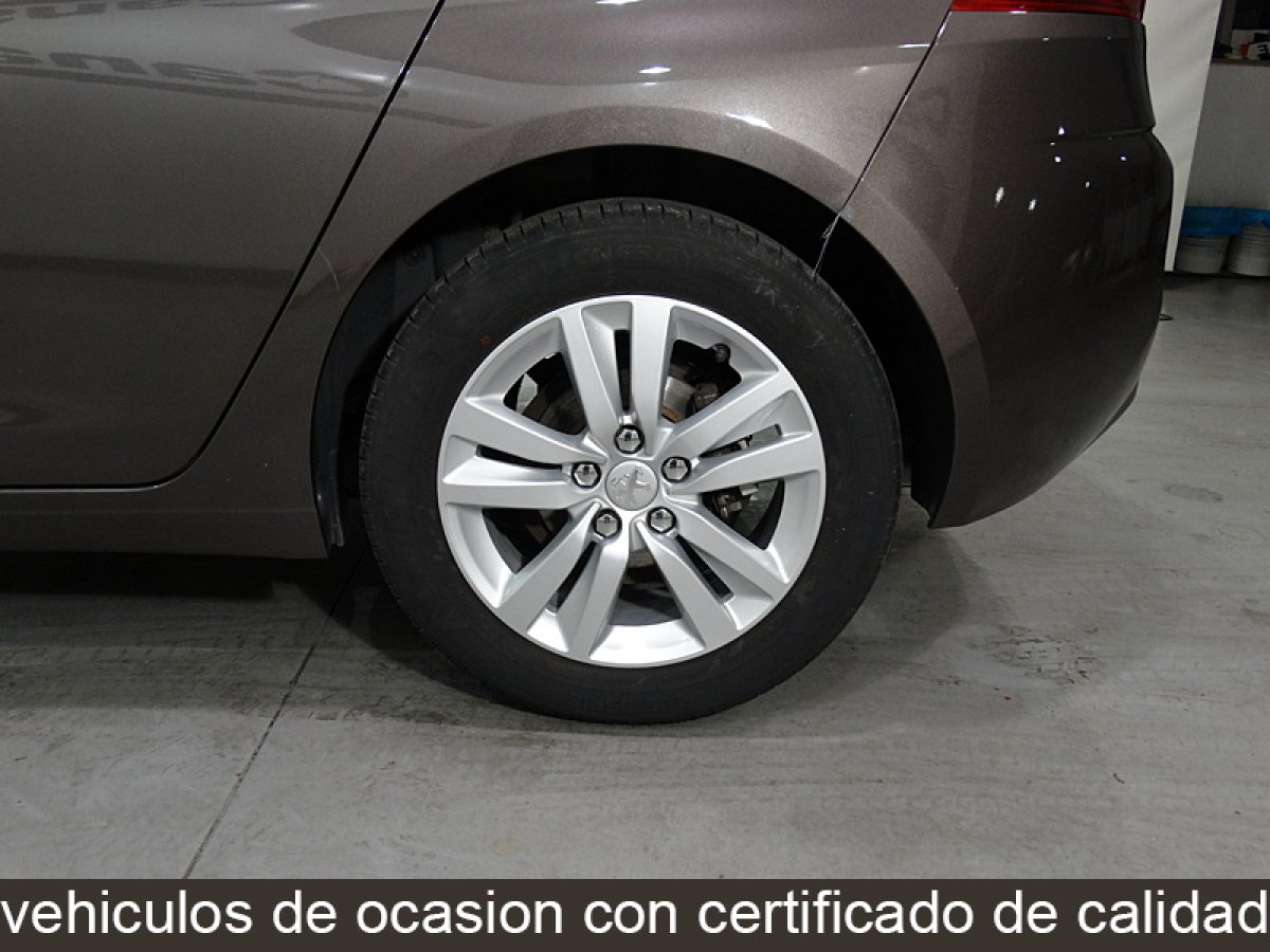 Foto Peugeot 308 30