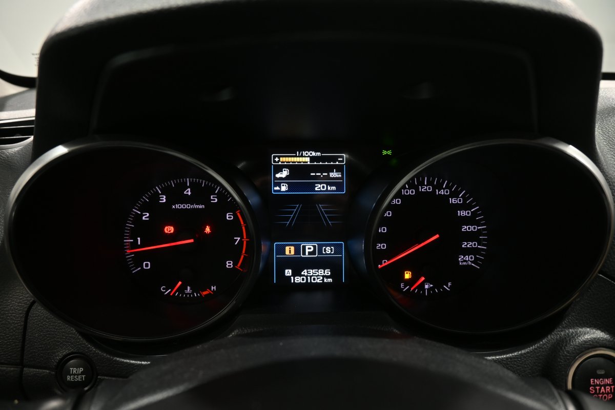 Foto Subaru OUTBACK 13