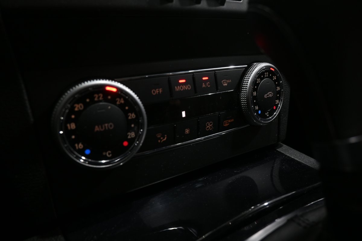 Foto Mercedes-Benz GLK 17