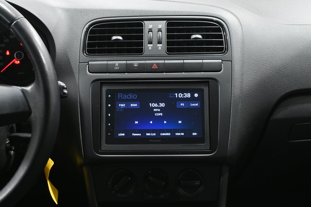 Foto Volkswagen Polo 14