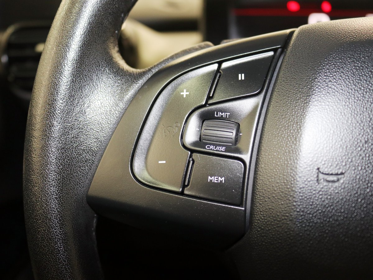 Foto Citroen C4 Cactus 32