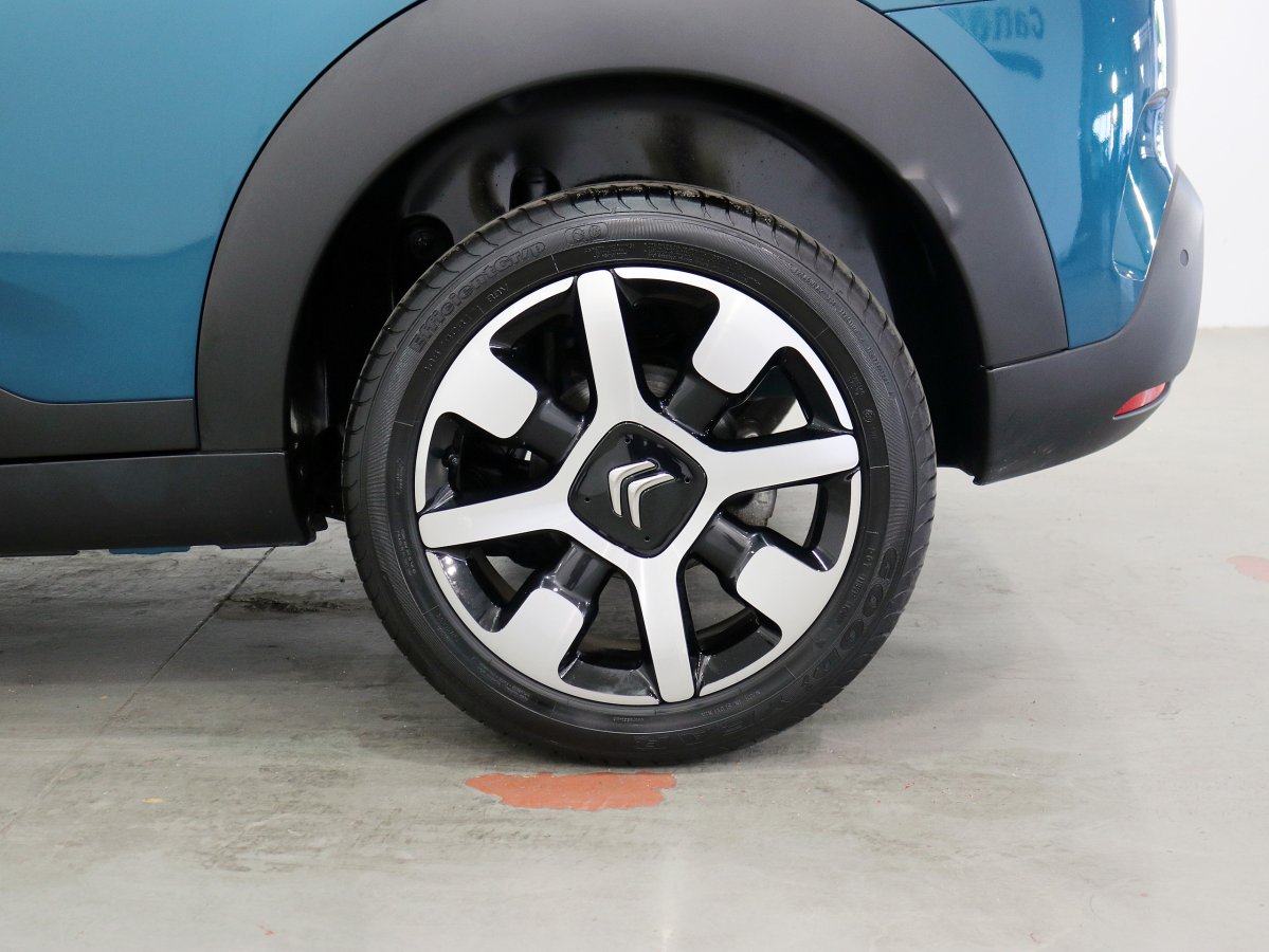 Foto Citroen C4 Cactus 35