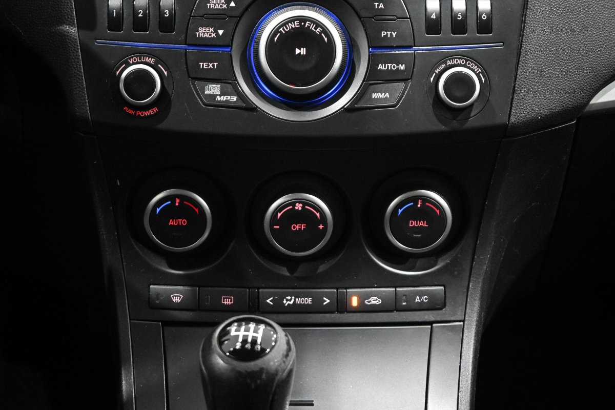 Foto Mazda Mazda3 16