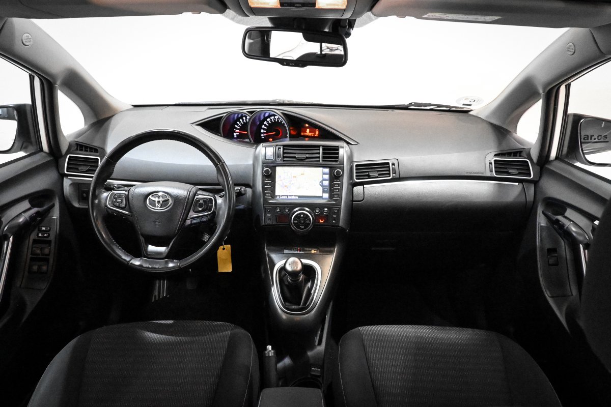 Foto Toyota Verso 18