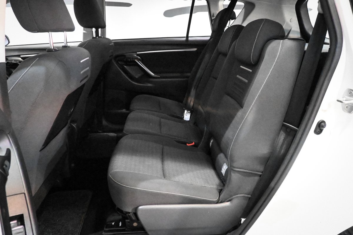 Foto Toyota Verso 12