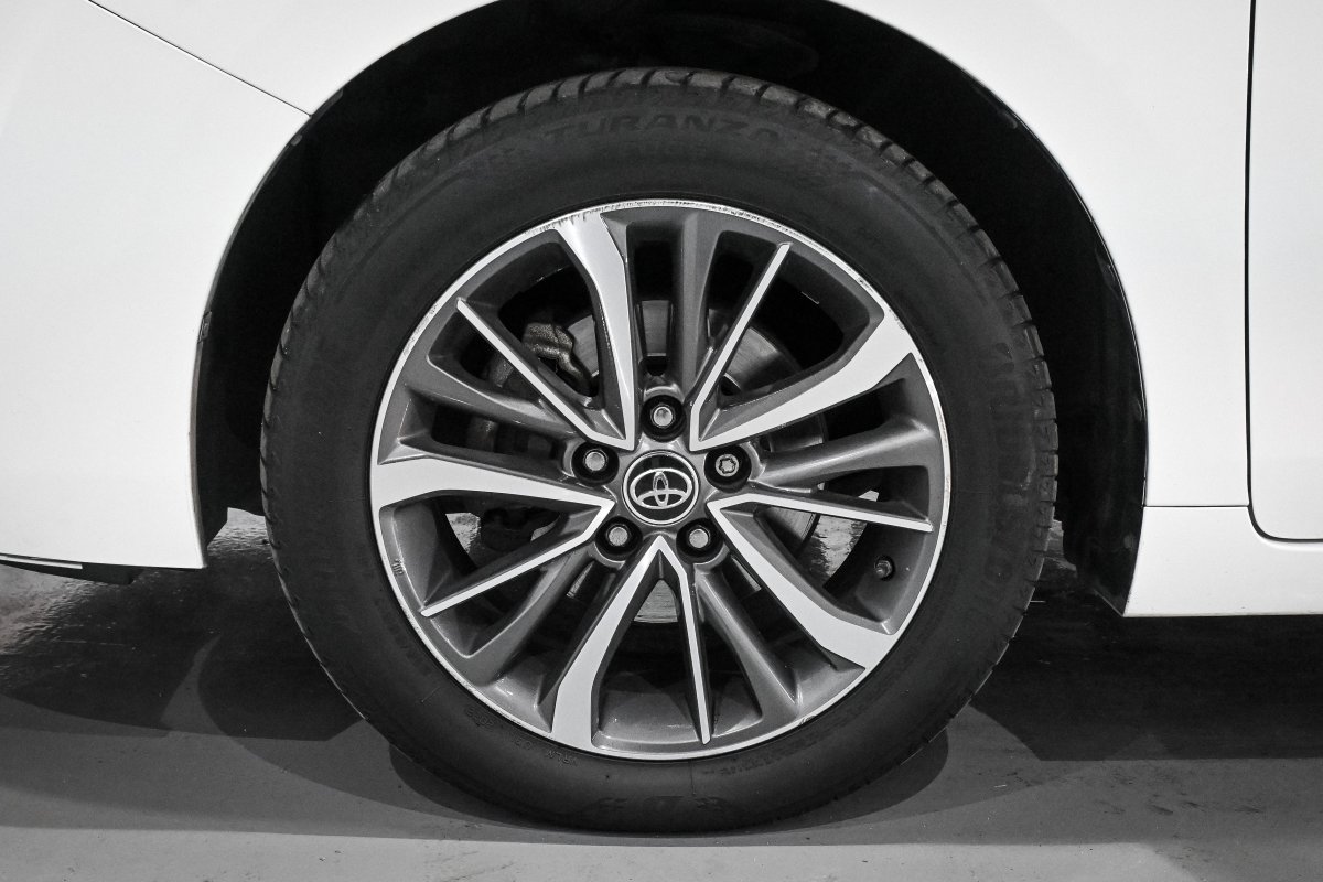 Foto Toyota Verso 31