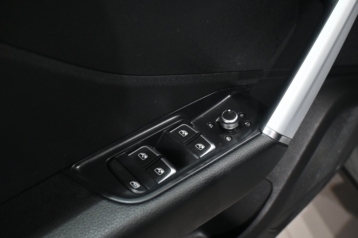 Foto Audi Q2 26