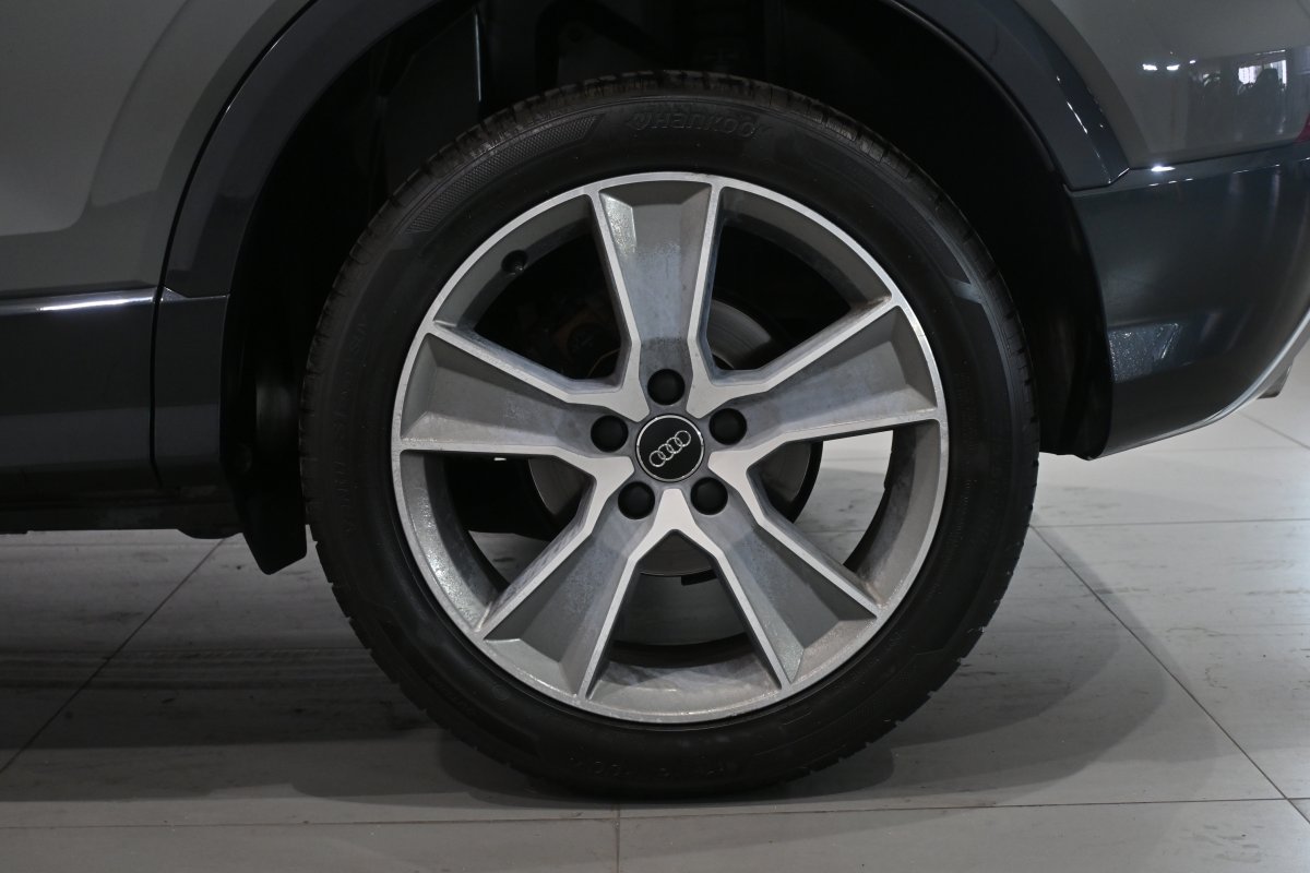 Foto Audi Q2 28
