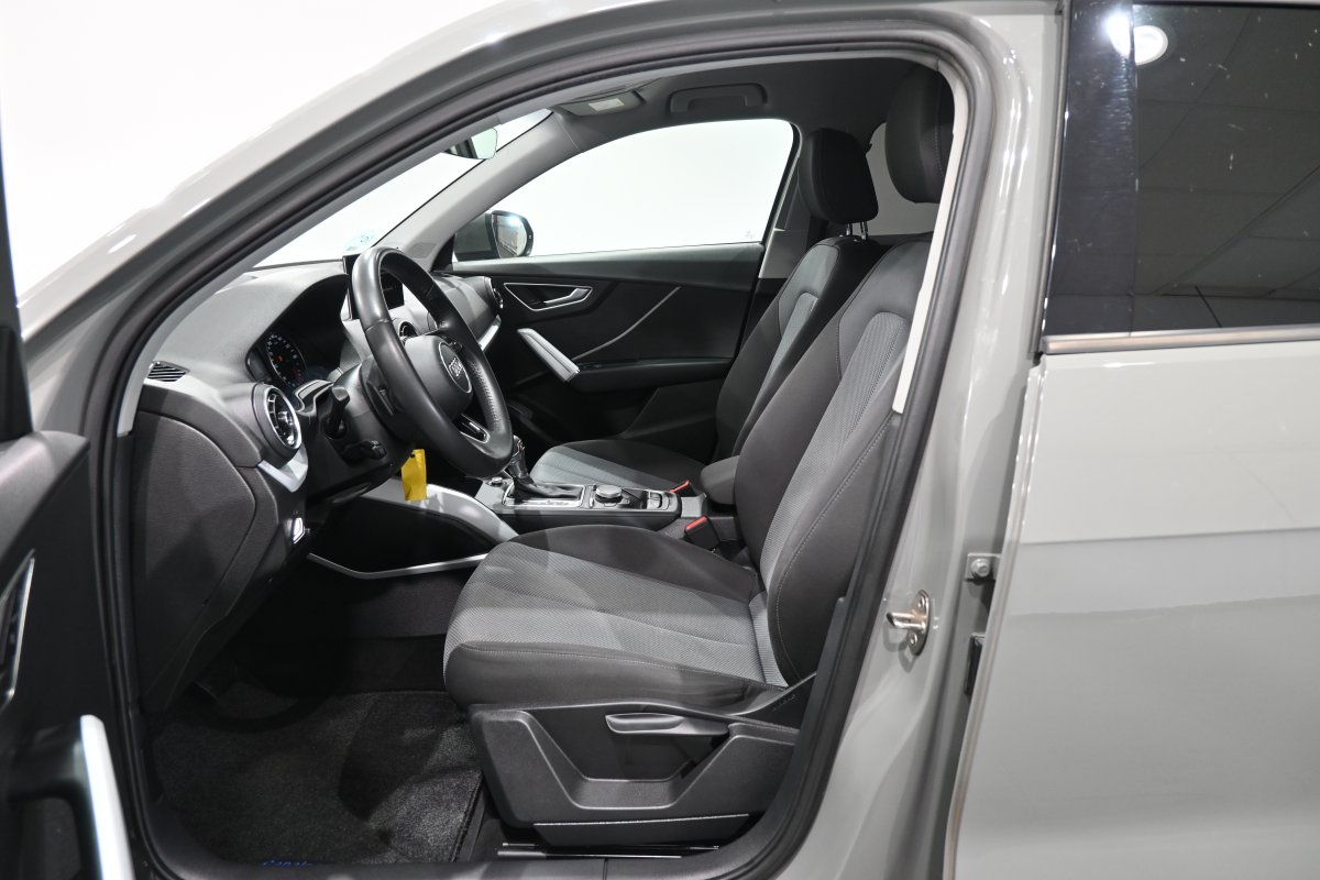 Foto Audi Q2 10