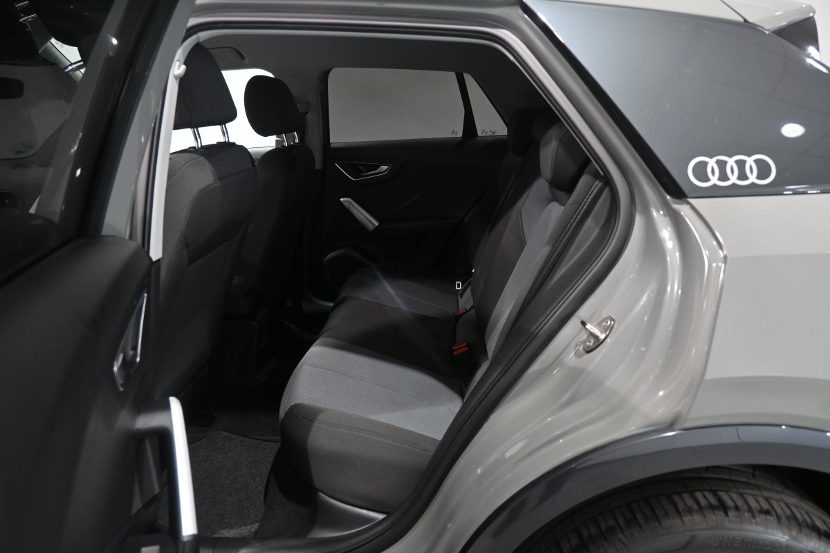 Foto Audi Q2 11