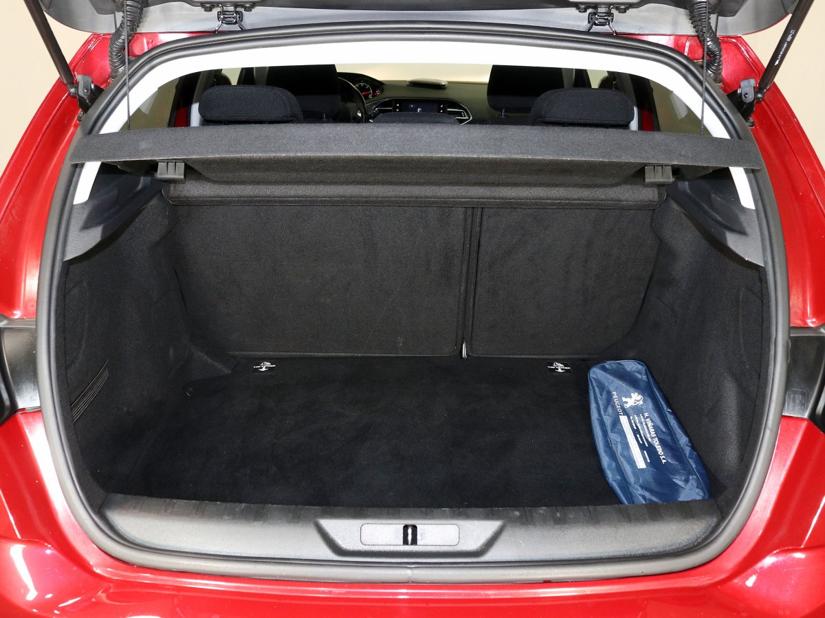Foto Peugeot 308 8