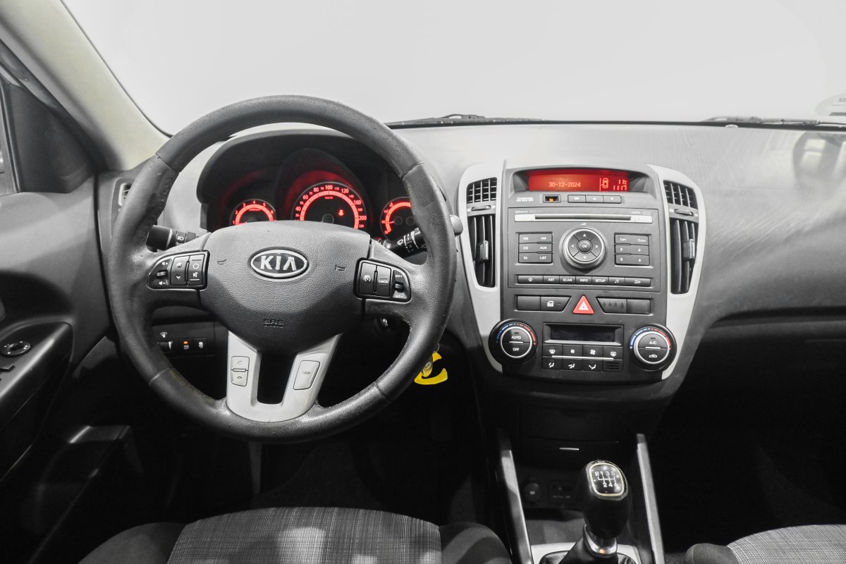 Foto Kia Cee´d 10