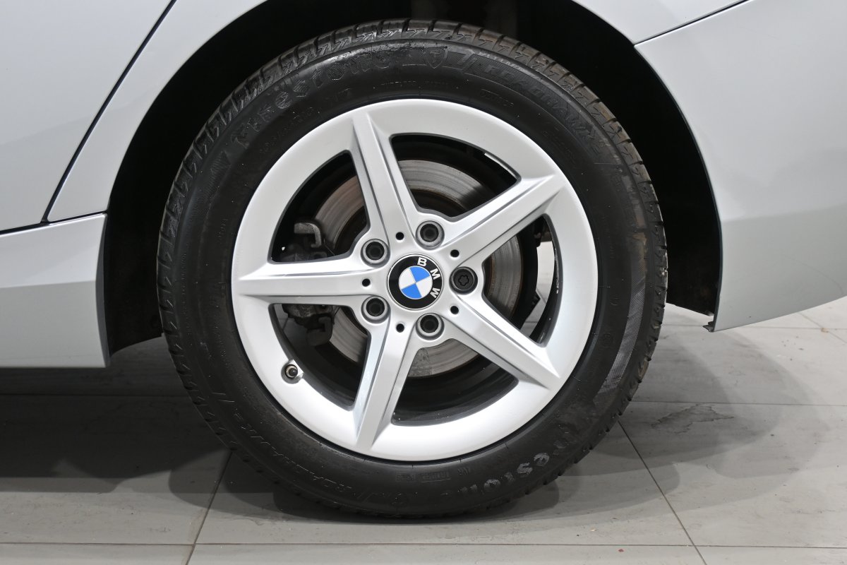 Foto Bmw 118i 28
