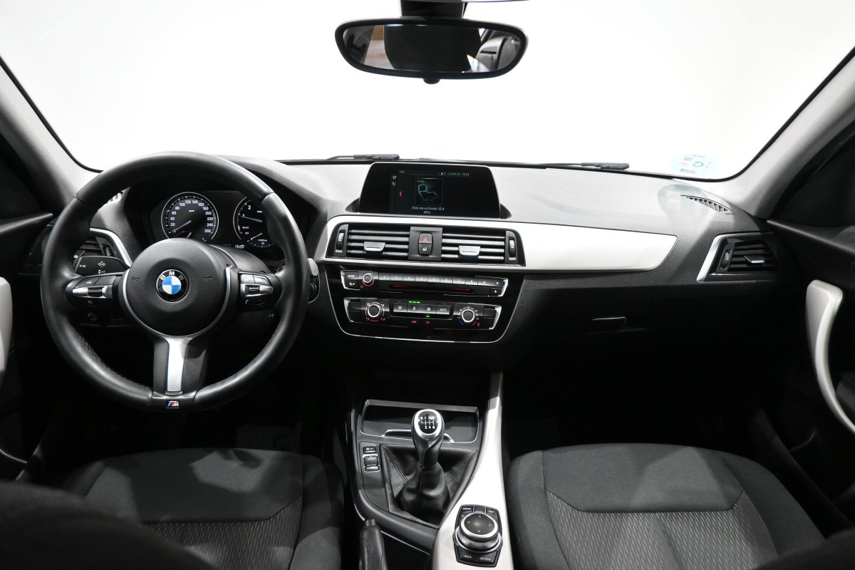 Foto Bmw 118i 17