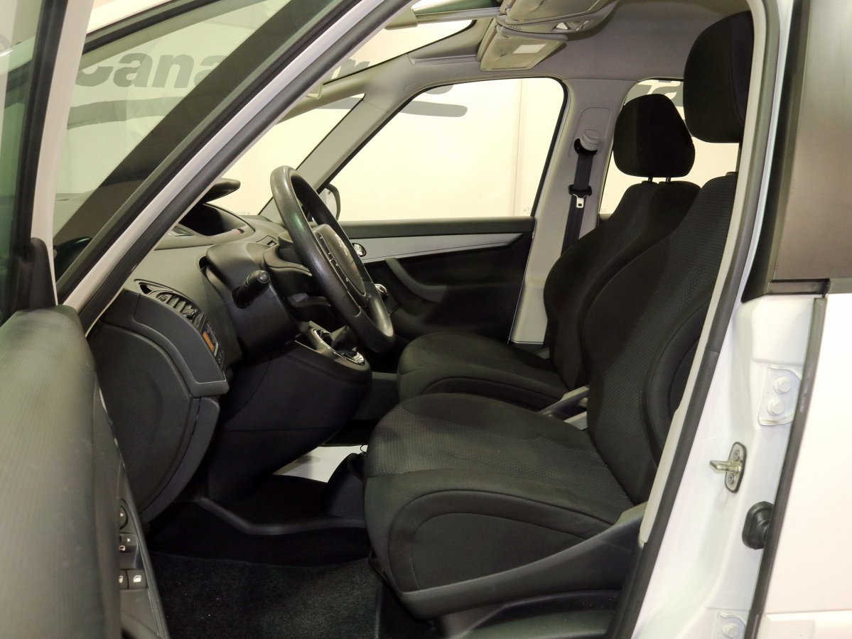 Foto Citroen Grand C4 Picasso 10