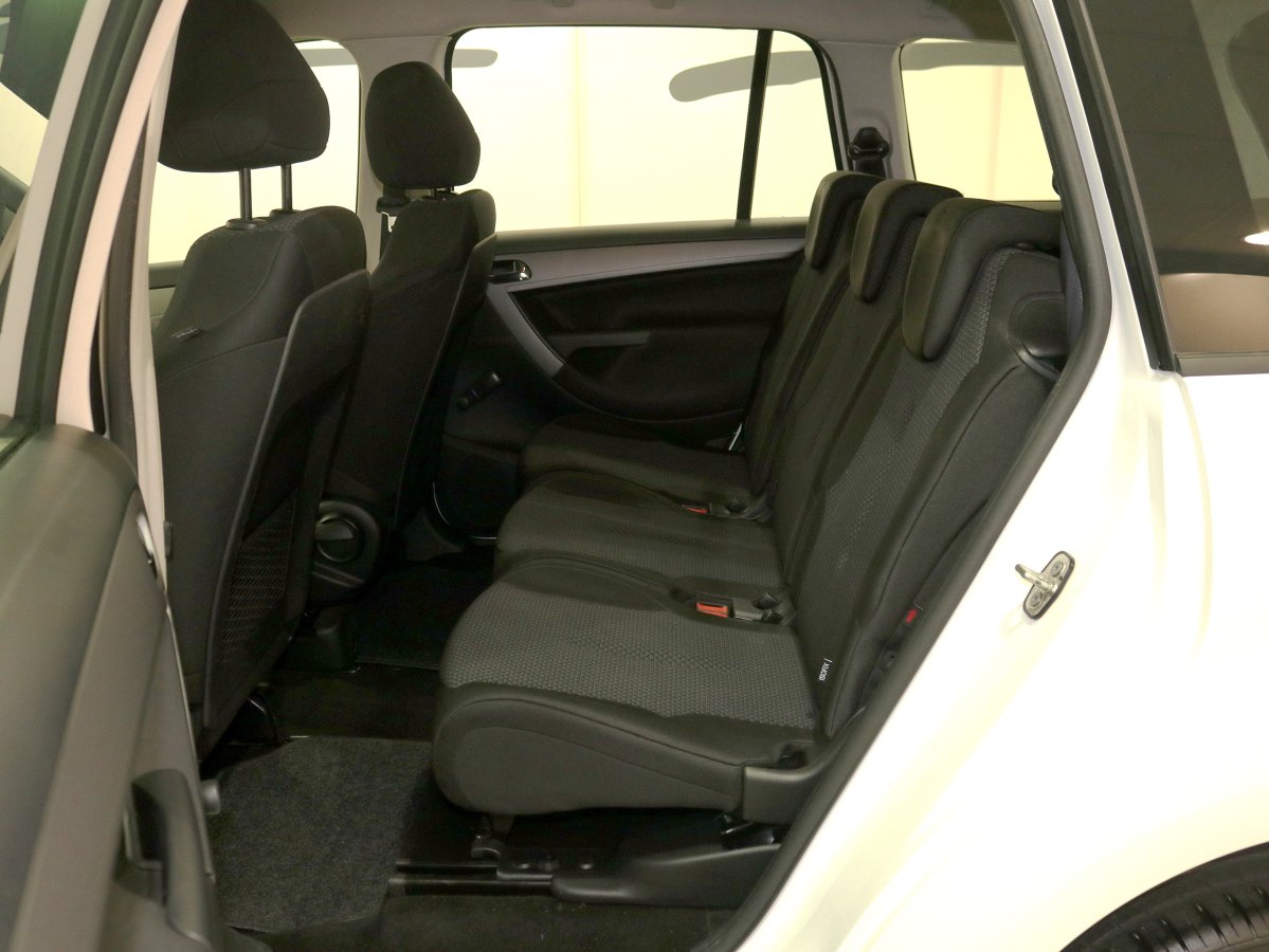 Foto Citroen Grand C4 Picasso 11