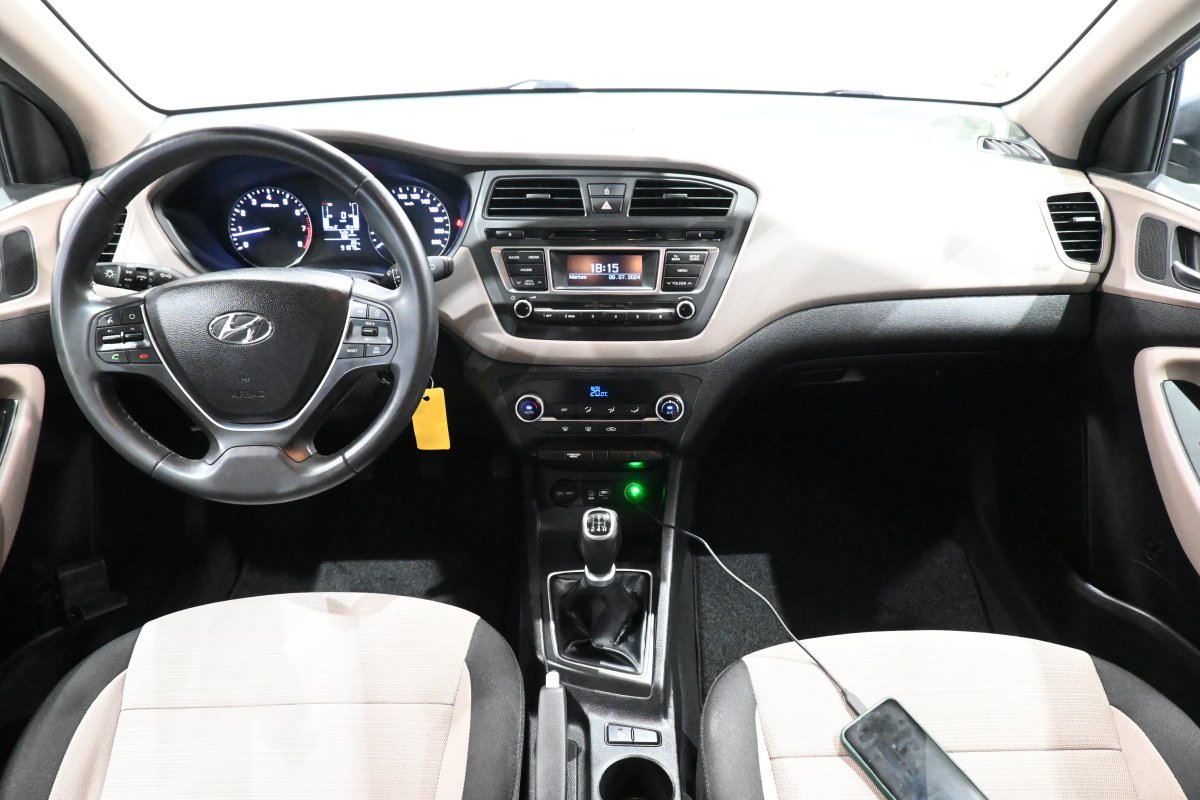 Foto Hyundai i20 13