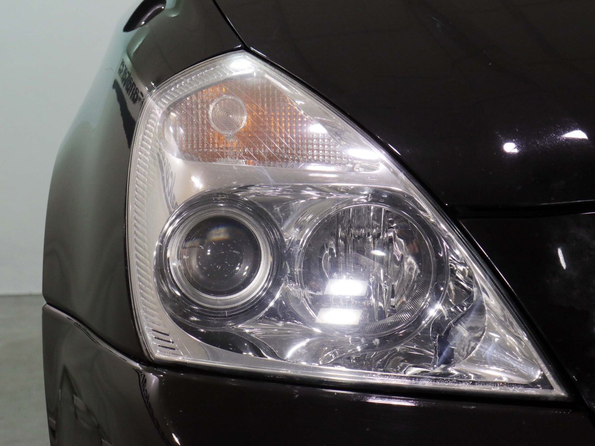 Foto Kia Carnival 10