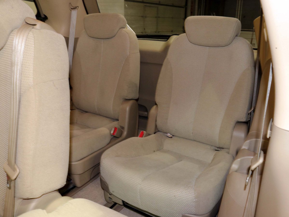 Foto Kia Carnival 14