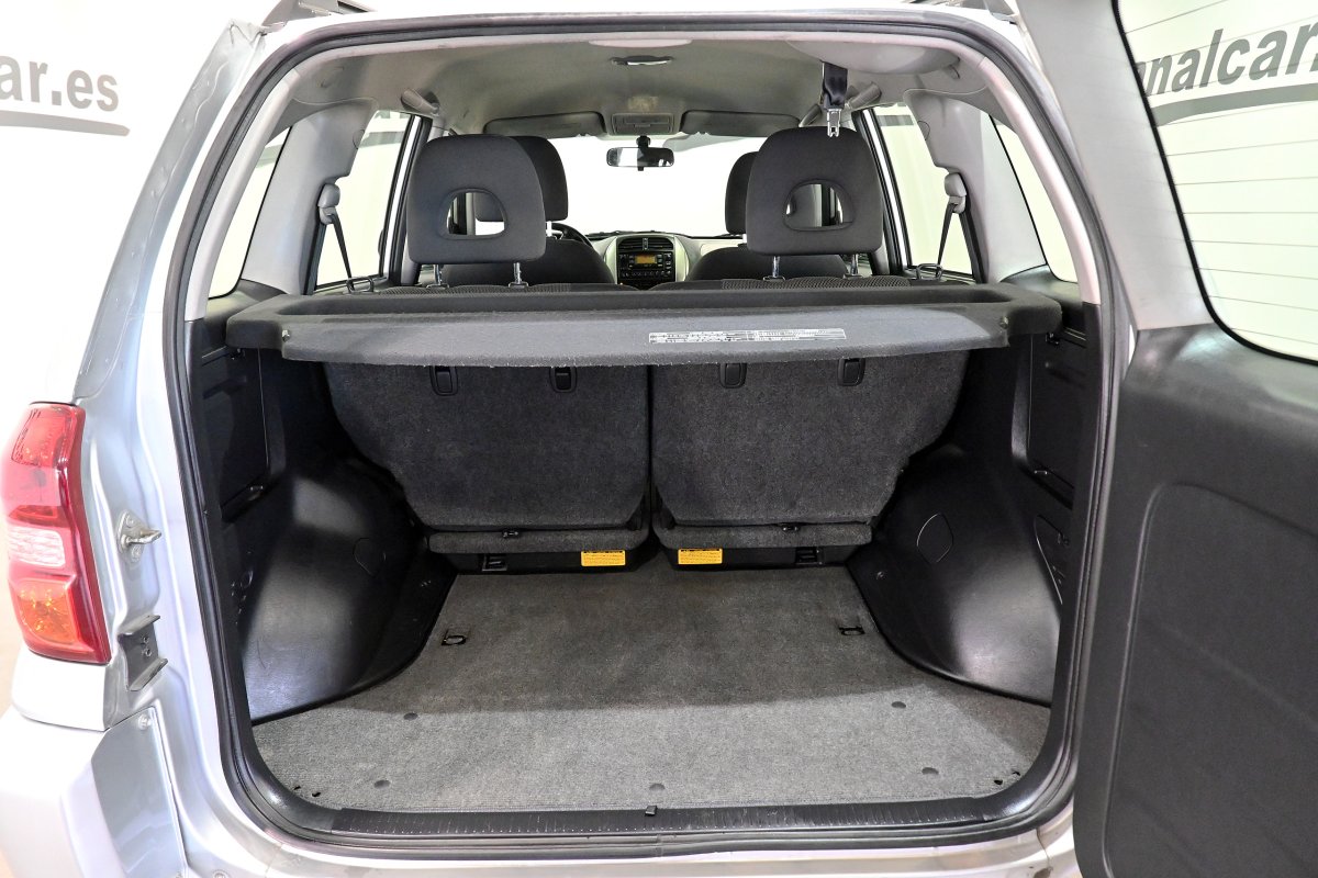Foto Toyota RAV-4 9