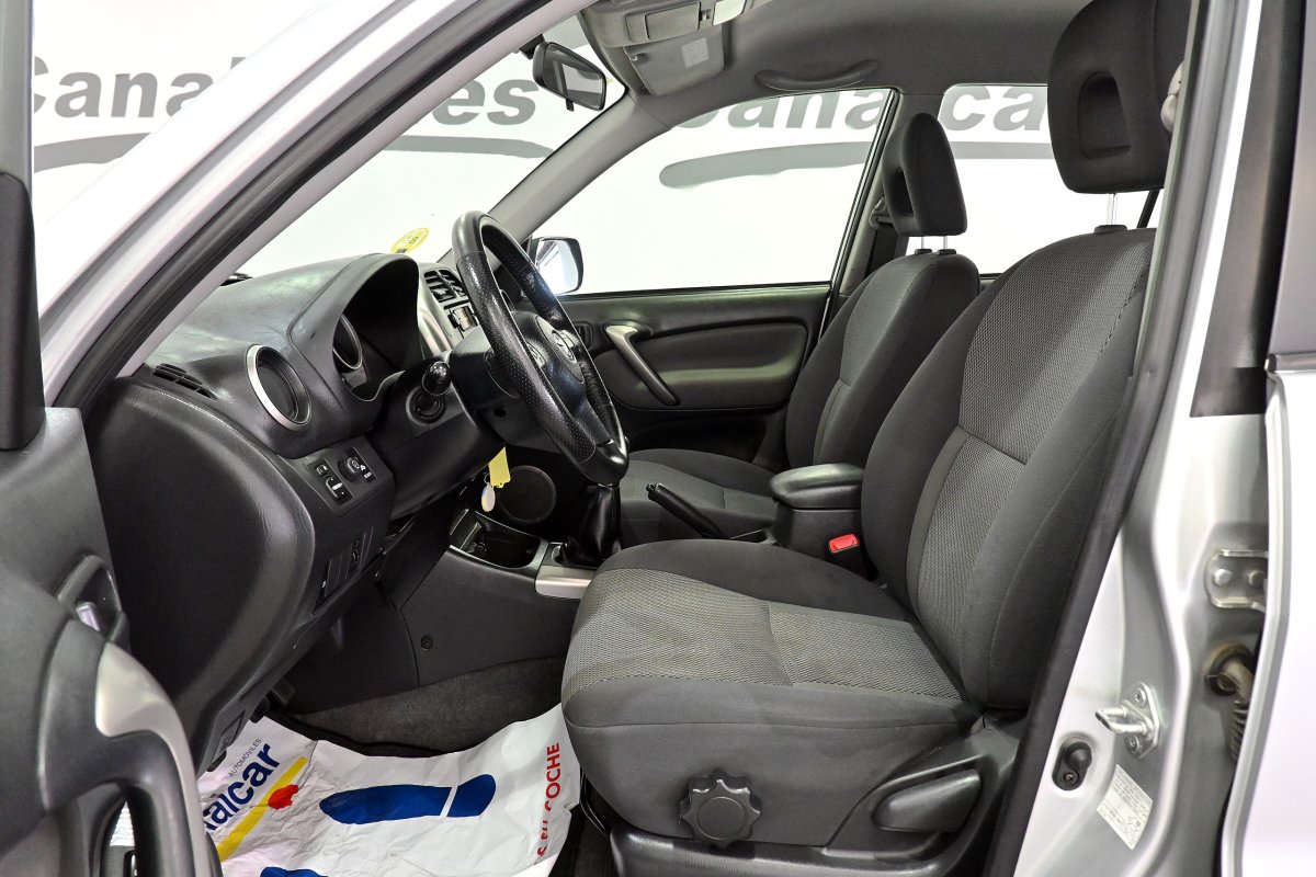Foto Toyota RAV-4 10