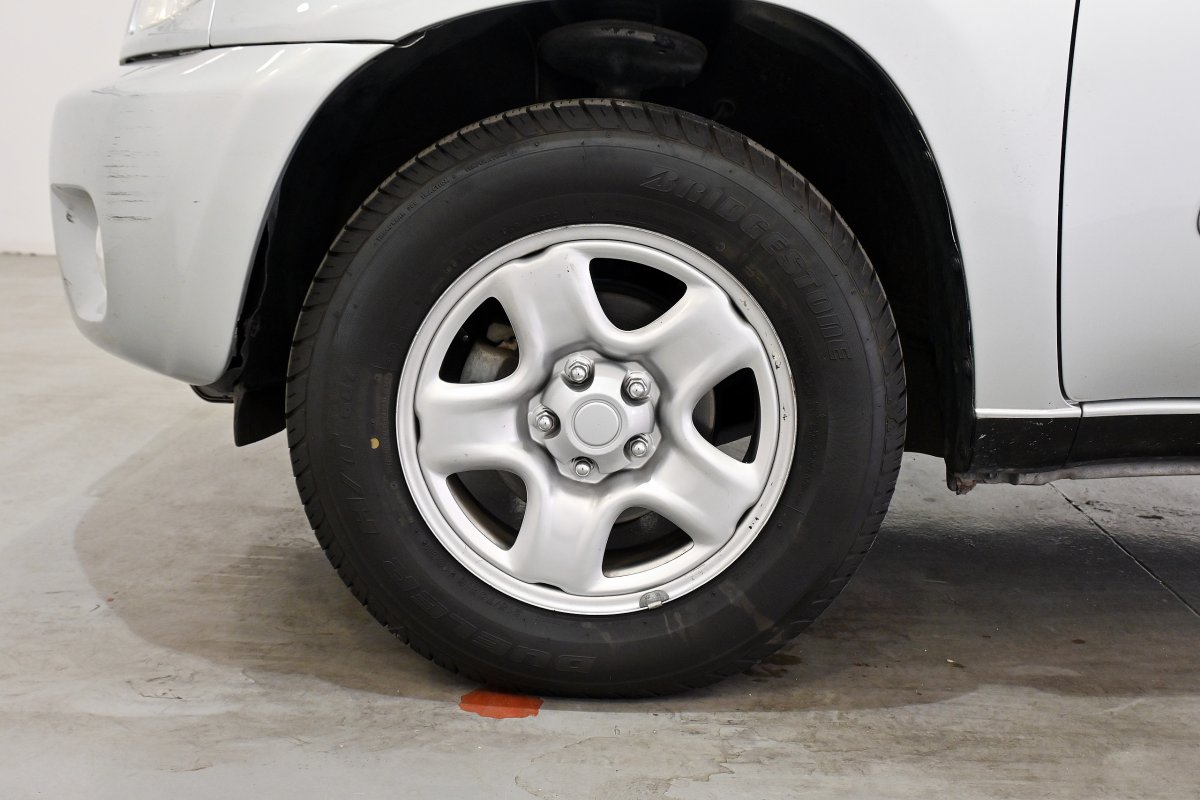 Foto Toyota RAV-4 24