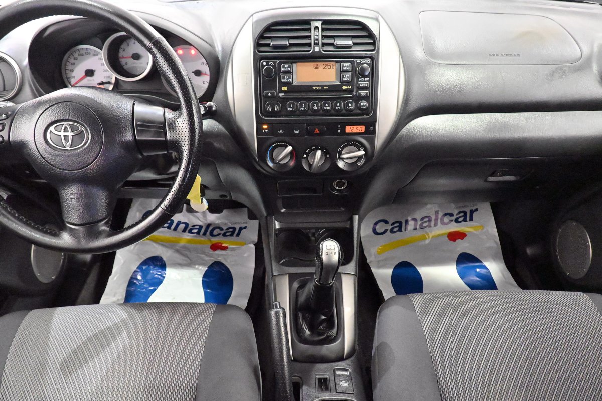 Foto Toyota RAV-4 16