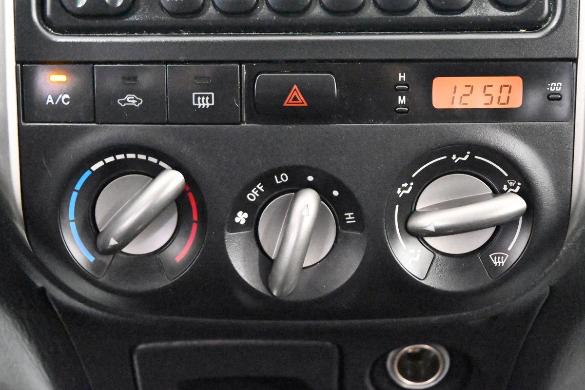 Foto Toyota RAV-4 18