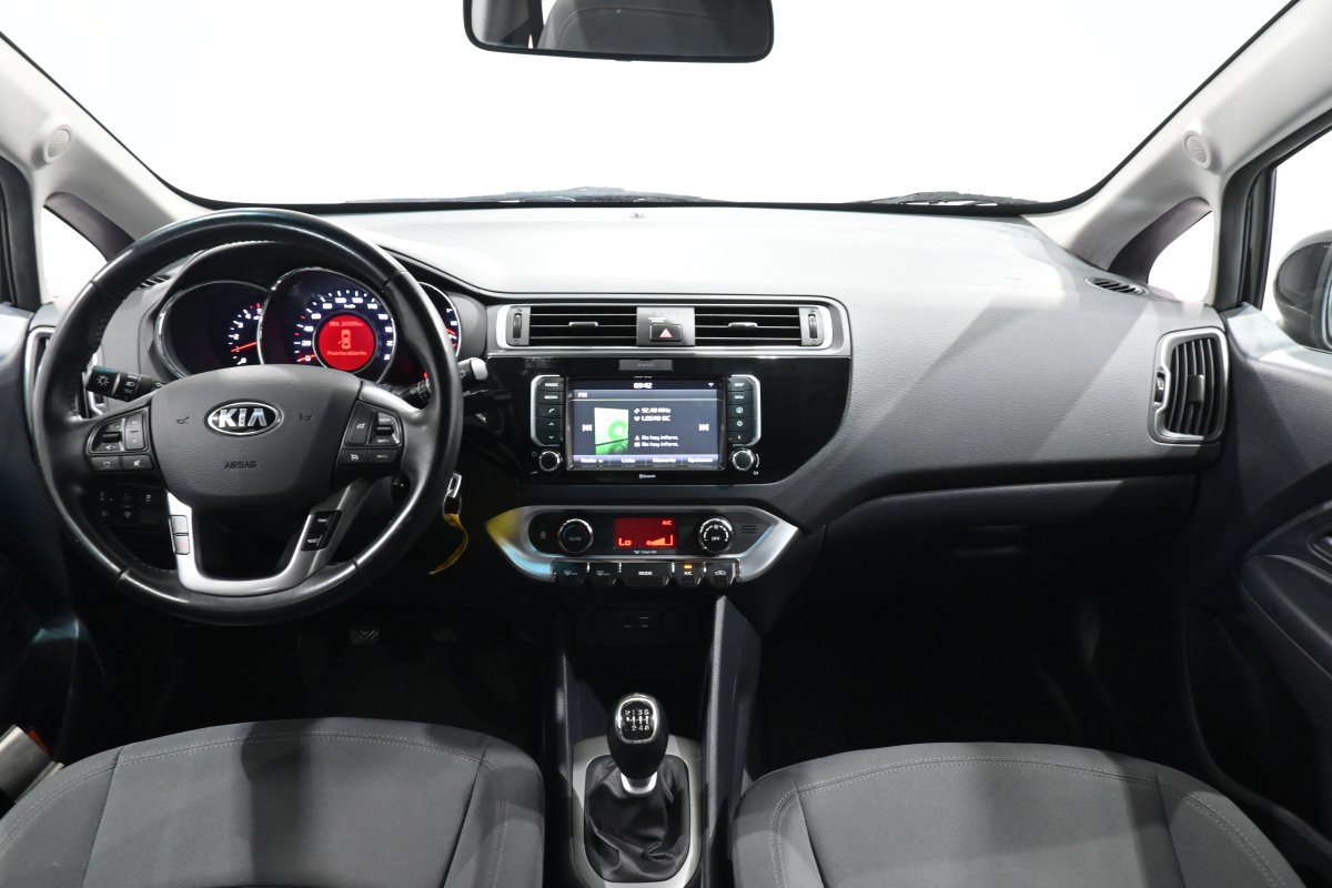 Foto Kia Rio 16