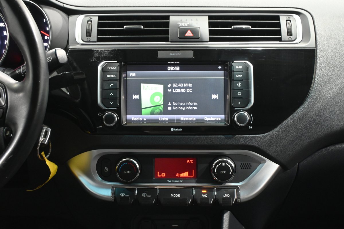 Foto Kia Rio 13