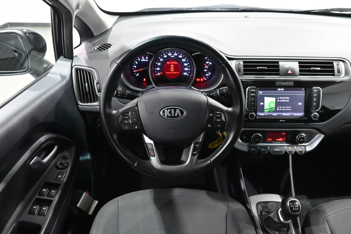 Foto Kia Rio 17