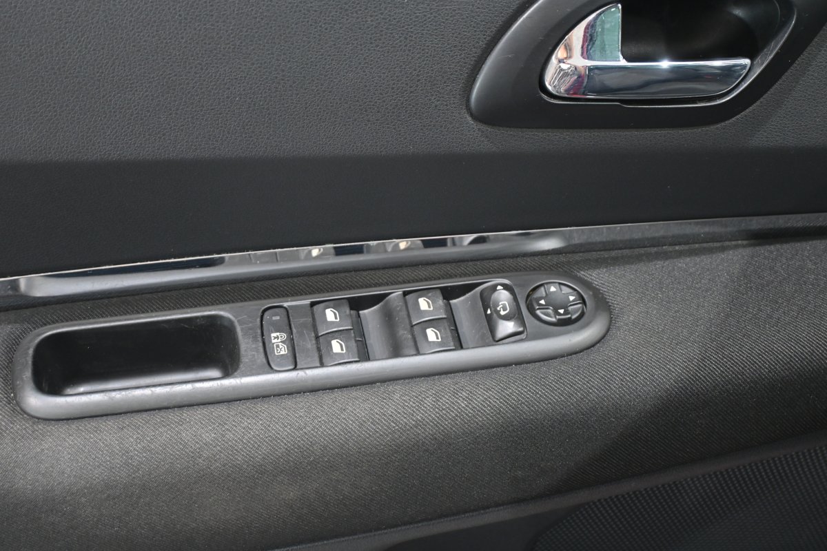 Foto Peugeot 3008 23